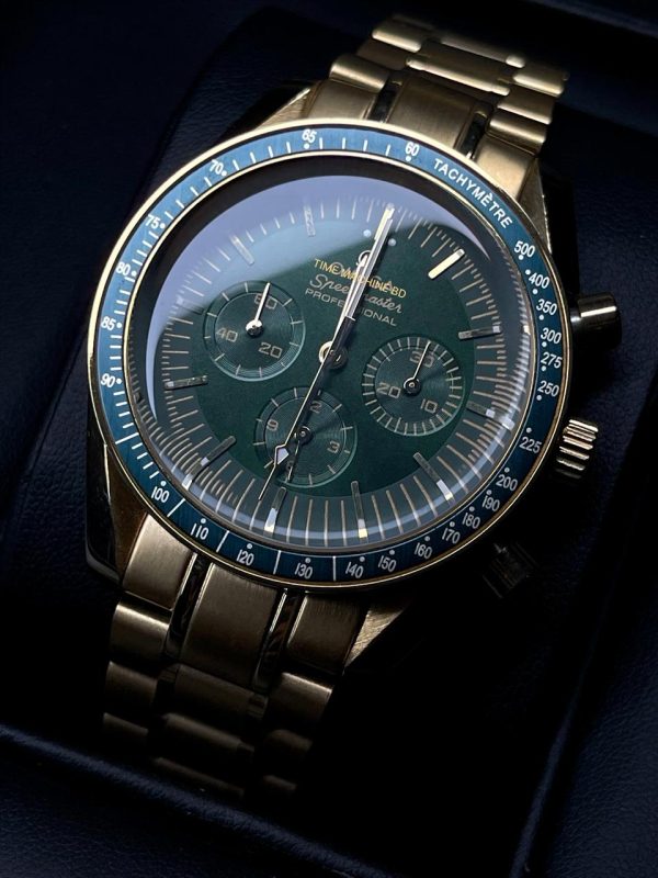 OMEGA Speedmaster Professional Moonwatch in Moonshine