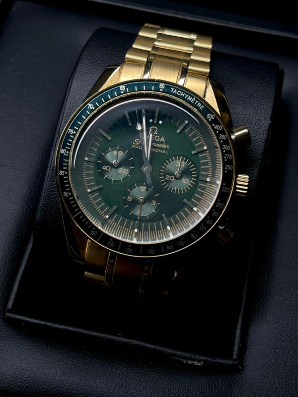 OMEGA Speedmaster Professional Moonwatch in Moonshine