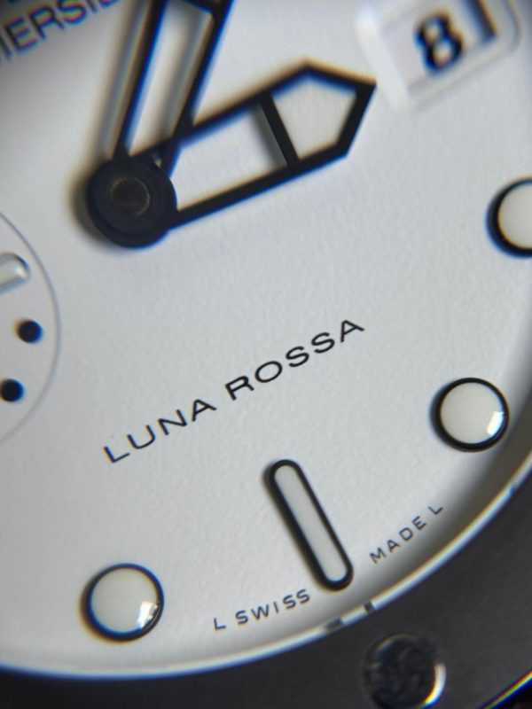 Panerai Submersible Luna Rossa