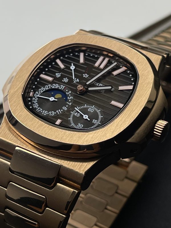 Patek Philippe Nautilus 5712/1R-001