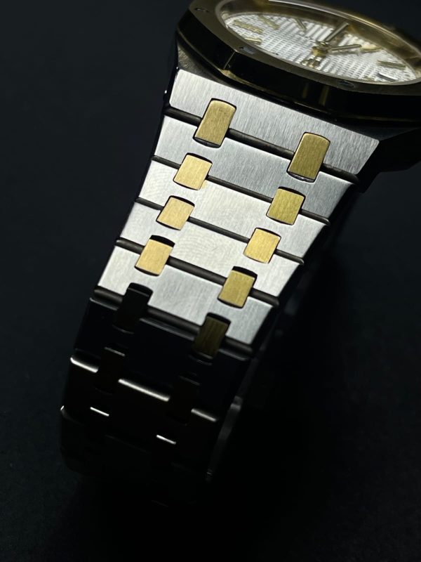IMG-20251104-WA0005 Audemars Piguet Royal Oak Two-Tone