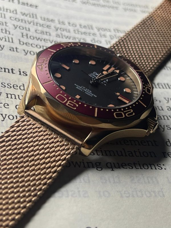 Omega Seamaster Diver, Bronze gold on Bronze gold 007