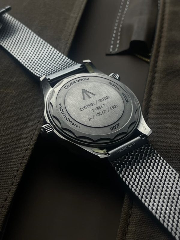 IMG-20251118-WA0078 Omega Seamaster Diver 300M 007 Edition watch with a titanium mesh bracelet Swiss Grade