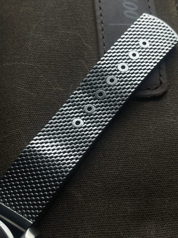 IMG-20251118-WA0085 Omega Seamaster Diver 300M 007 Edition watch with a titanium mesh bracelet Swiss Grade