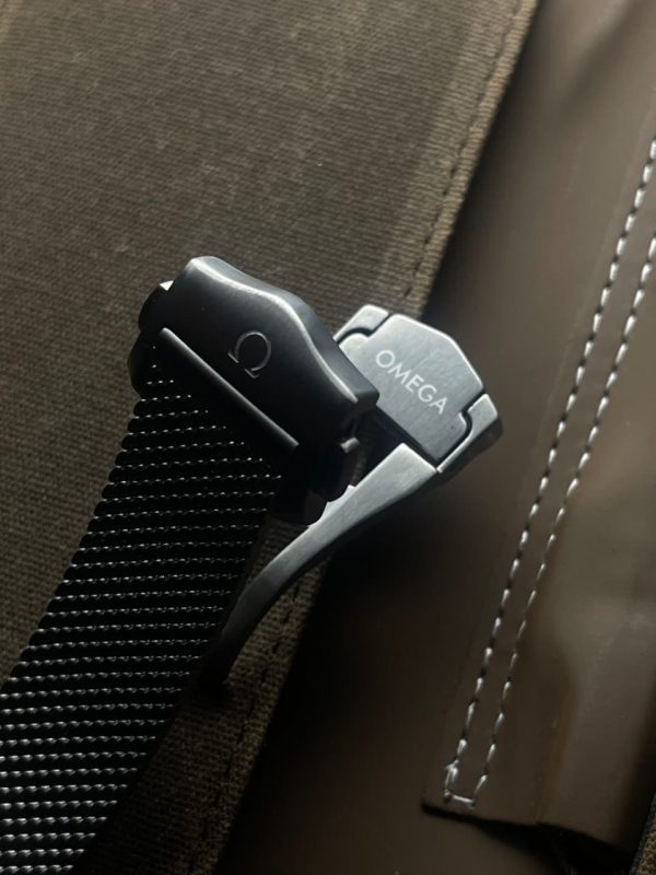 IMG-20251118-WA0086 Omega Seamaster Diver 300M 007 Edition watch with a titanium mesh bracelet Swiss Grade