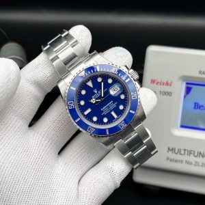 Rolex Submariner Date 116619LB "Smurf" in 40mm white with a blue dial and bezel. Swiss 1:1