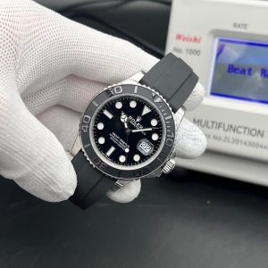 Rolex Yacht-Master 42 (reference 226659) in white with a black dial and an Oysterflex rubber strap. Swiss 1:1