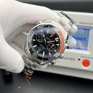 Omega Seamaster Planet Ocean 600M Co-Axial Master Chronometer Chronograph 45.5 mm men's watch with a black dial and steel bracelet swiss 1:1 grade