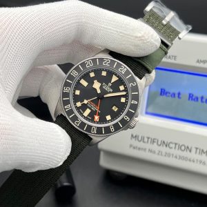 Tudor Pelagos FXD GMT watch with a 42mm titanium case and a green fabric strap Swiss 1:1 Grade