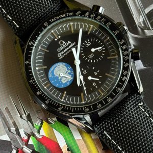 Omega Speedmaster Professional "Snoopy Award" 50th Anniversary watch Grade AA