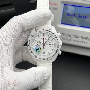 Omega Speedmaster White Side of the Moon watch, featuring a 44.25 mm ceramic case and powered by the 9300 movement Swiss 1:1 grade
