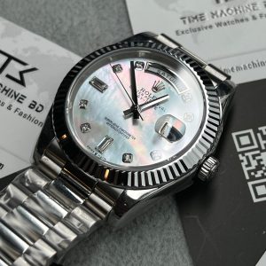 Rolex Day-Date white gold case and mother-of-pearl dial Master Grade
