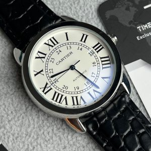 Cartier Ronde Solo silver dial and  black leather strap Master Grade