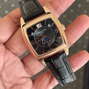 Patek Philippe Gondolo Calendario 5135R features Master Grade
