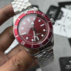 Tudor Black Bay  Burgundy Dial Master grade